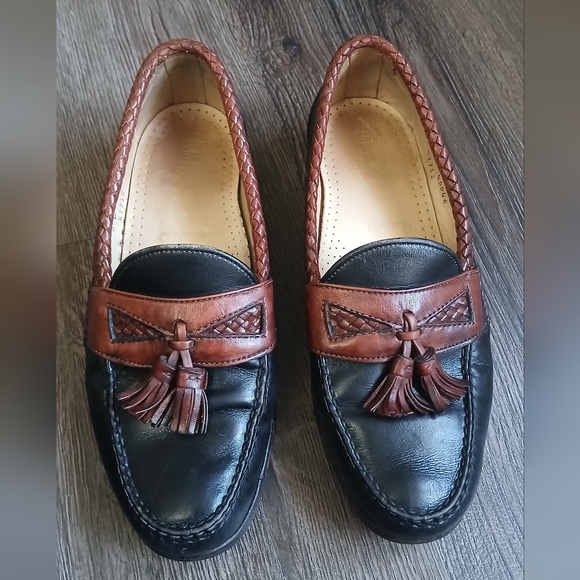 Allen Edmonds Other - Allen Edmonds Maxfield tassel loafers Black Brown Leather Size 8 D